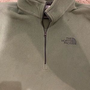 North face 1/4 zip